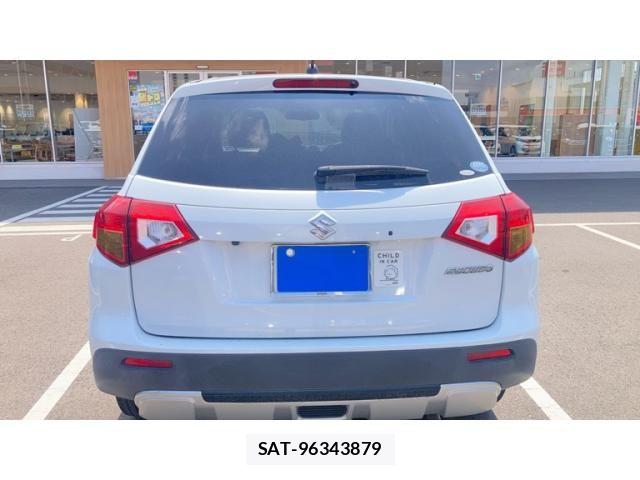 Suzuki ESCUDO 2016-11 8415223-1