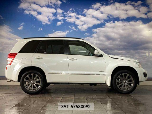 Suzuki ESCUDO 2016-05 6642658-13