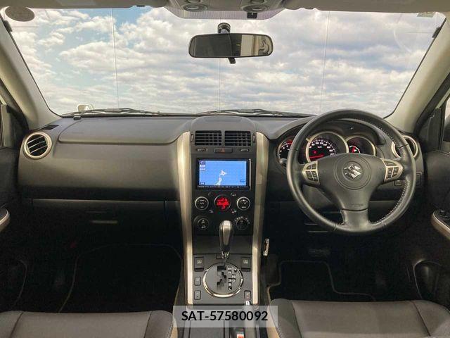 Suzuki ESCUDO 2016-05 6642658-2
