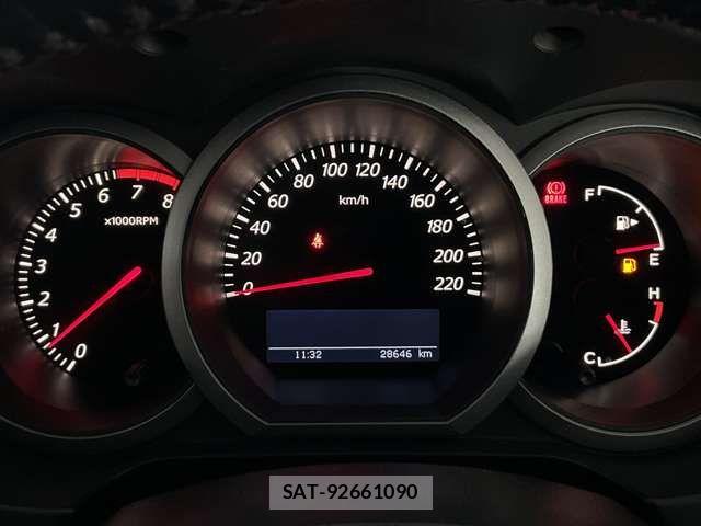 Suzuki ESCUDO 2015-12 7021689-9