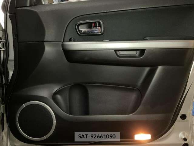 Suzuki ESCUDO 2015-12 7021689-13