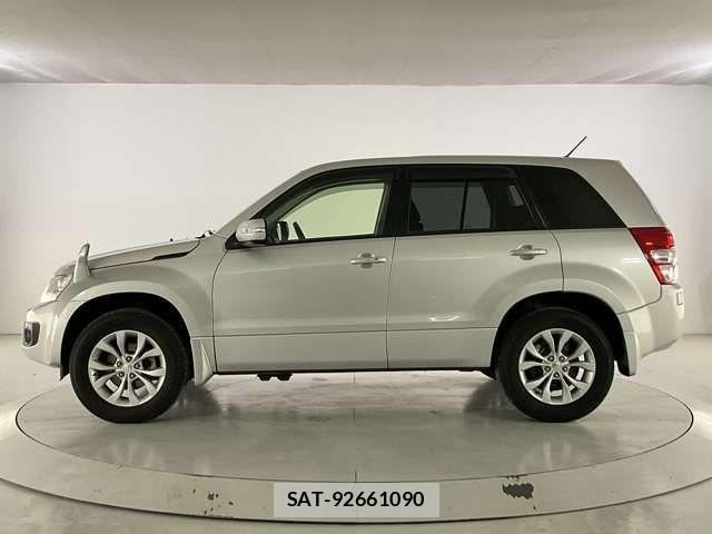 Suzuki ESCUDO 2015-12 7021689-2