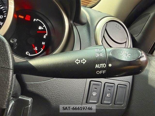 Suzuki ESCUDO 2015-06 7225688-14