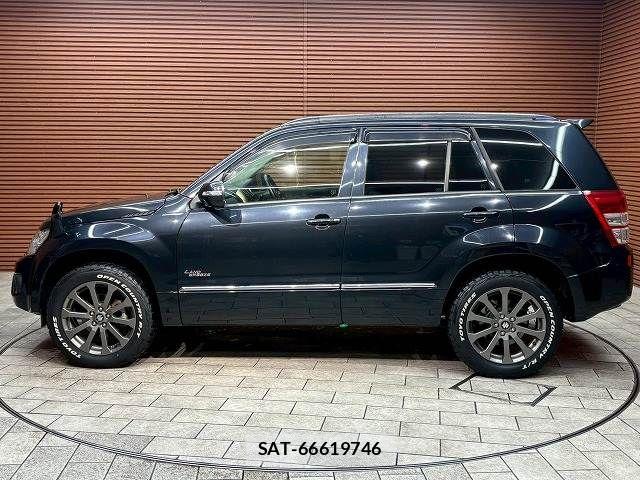 Suzuki ESCUDO 2015-06 7225688-17