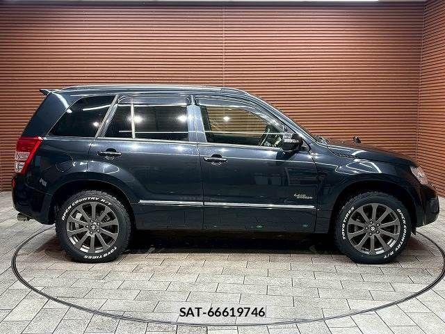 Suzuki ESCUDO 2015-06 7225688-18