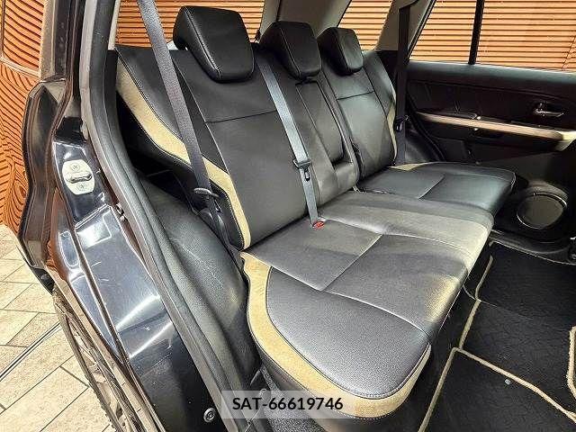 Suzuki ESCUDO 2015-06 7225688-8