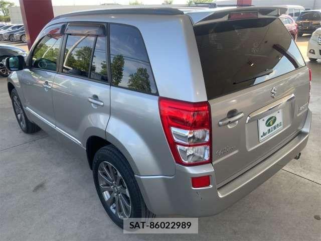 Suzuki ESCUDO 2015-07 7225689-9