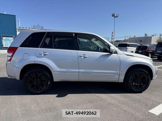 Suzuki ESCUDO 2012-09 7225693-10