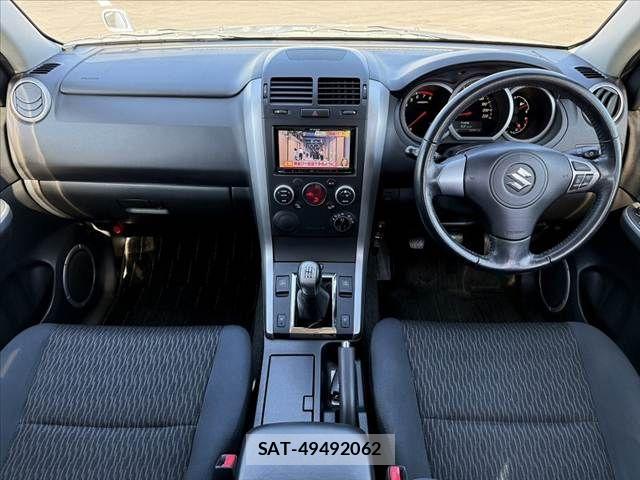 Suzuki ESCUDO 2012-09 7225693-1