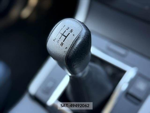 Suzuki ESCUDO 2012-09 7225693-4