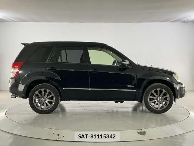 Suzuki ESCUDO 2015-09 7225692-5