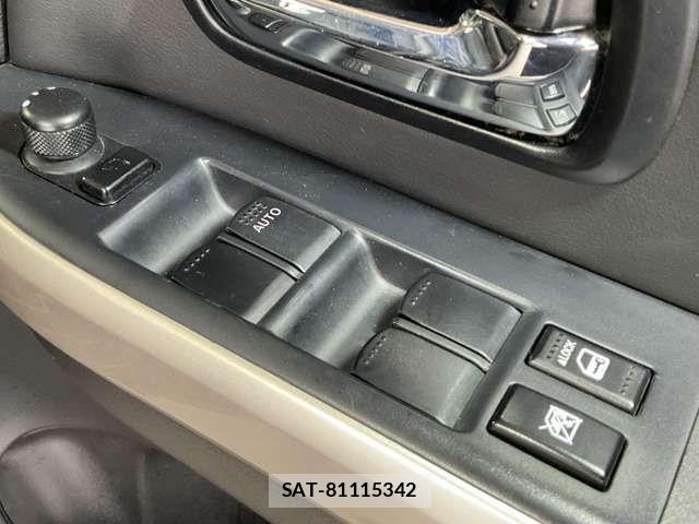 Suzuki ESCUDO 2015-09 7225692-14