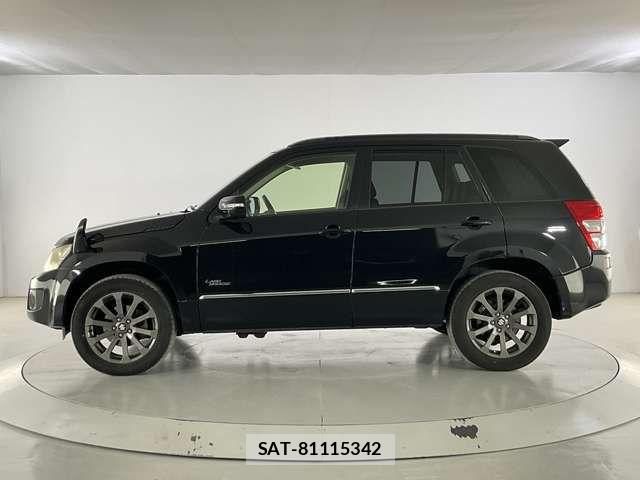 Suzuki ESCUDO 2015-09 7225692-1