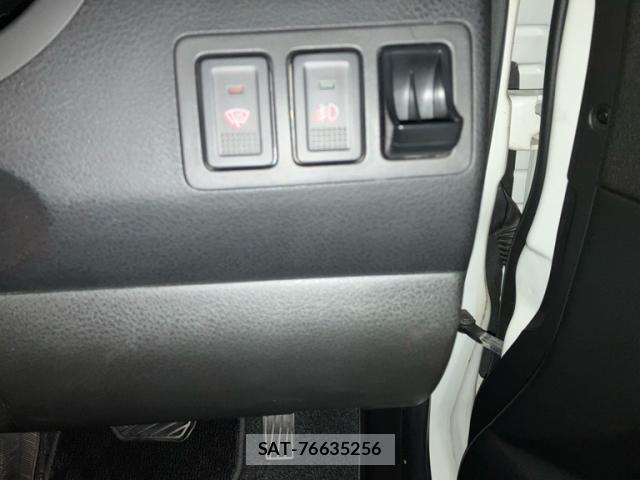 Suzuki ESCUDO 2011-06 7225686-11