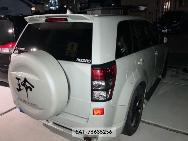 Suzuki ESCUDO 2011-06 7225686-5