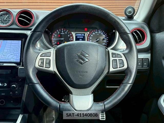Suzuki ESCUDO 2017-07 7360027-12
