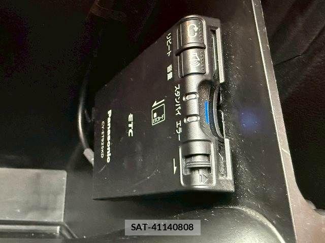 Suzuki ESCUDO 2017-07 7360027-15