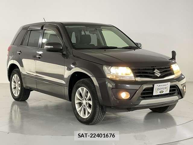 Suzuki ESCUDO 2014-08 7394348-7