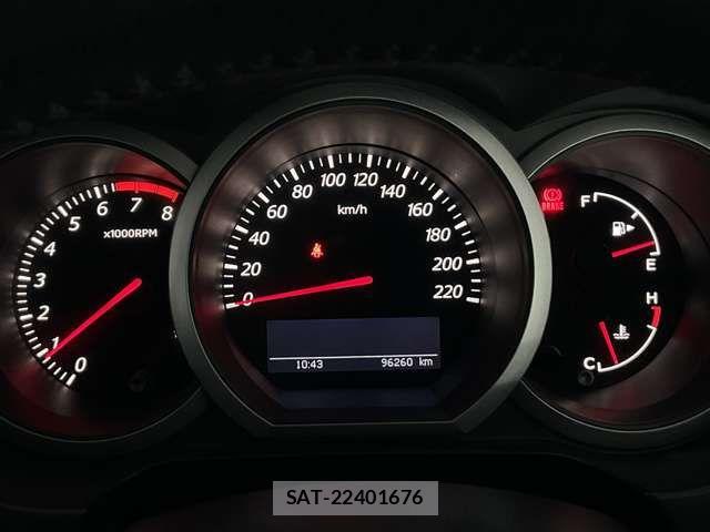 Suzuki ESCUDO 2014-08 7394348-10