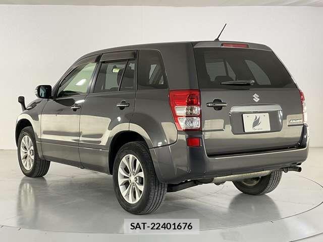 Suzuki ESCUDO 2014-08 7394348-3