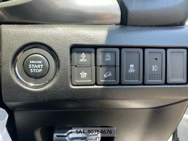 Suzuki ESCUDO 2017-11 7458187-9