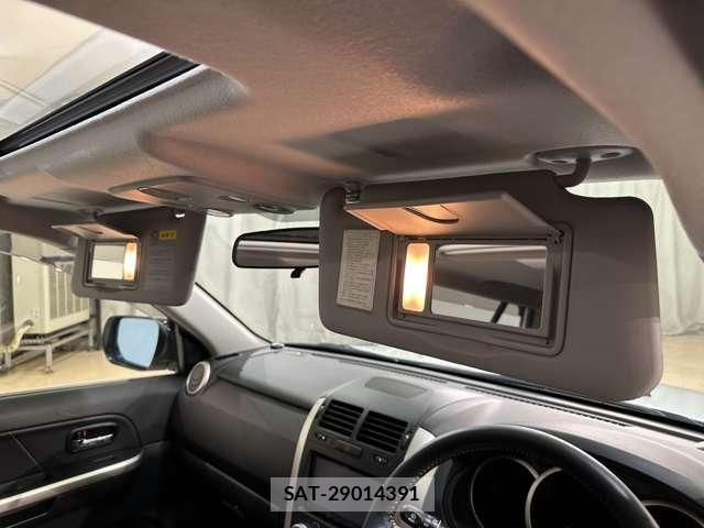 Suzuki ESCUDO 2015-09 7458188-27