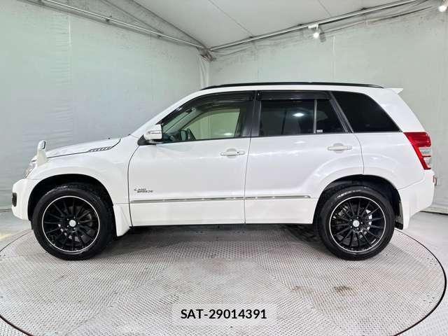 Suzuki ESCUDO 2015-09 7458188-7