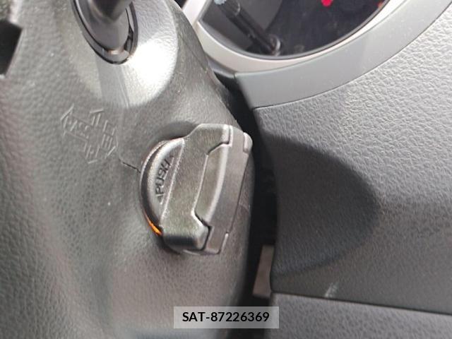Suzuki ESCUDO 2014-10 7620503-12