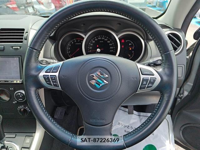 Suzuki ESCUDO 2014-10 7620503-19