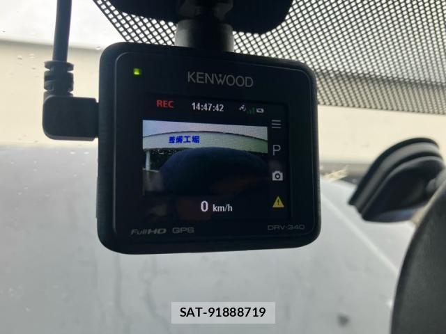 Suzuki ESCUDO 2011-09 7729408-22