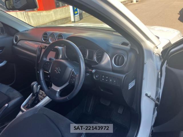 Suzuki ESCUDO 2016-12 7789579-12