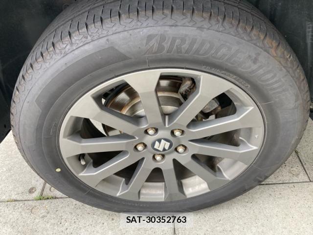 Suzuki ESCUDO 2015-07 8132557-14