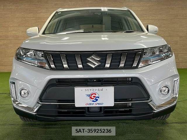 Suzuki ESCUDO 2022-08 8146787-12
