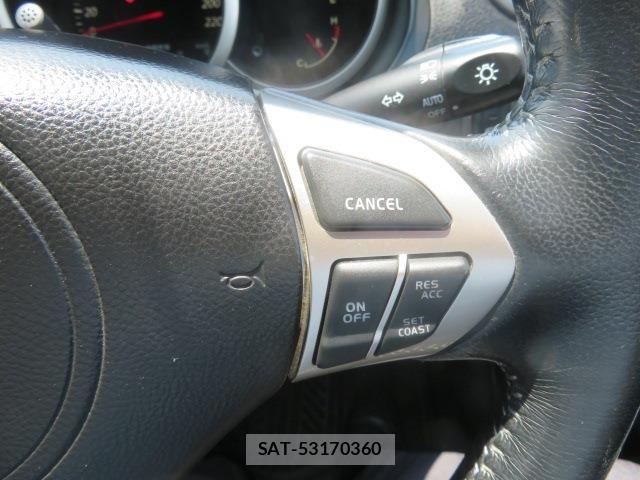 Suzuki ESCUDO 2014-09 8210486-10
