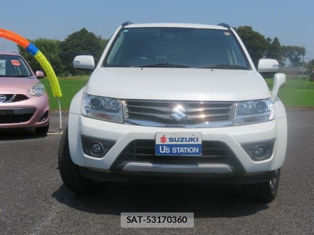 Suzuki ESCUDO 2014-09 8210486-1