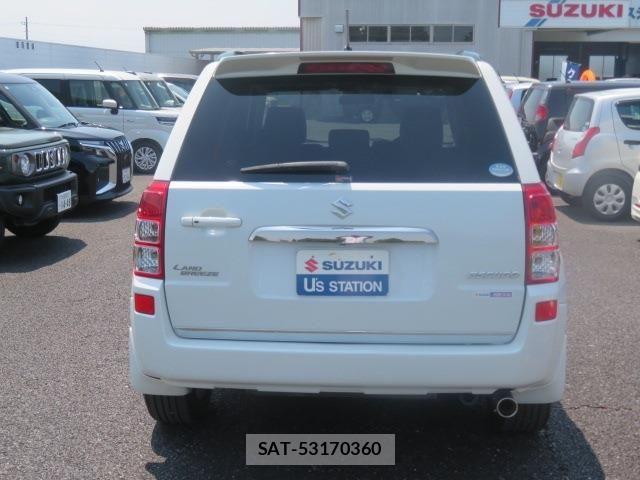 Suzuki ESCUDO 2014-09 8210486-4