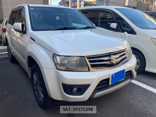 Suzuki ESCUDO 2014-02 8317435-2