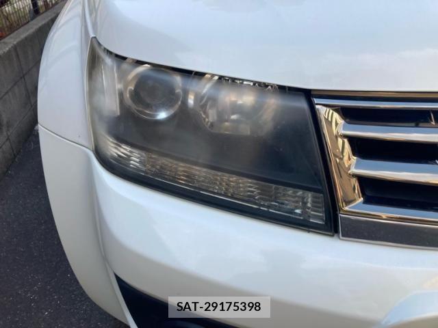 Suzuki ESCUDO 2014-02 8317435-4