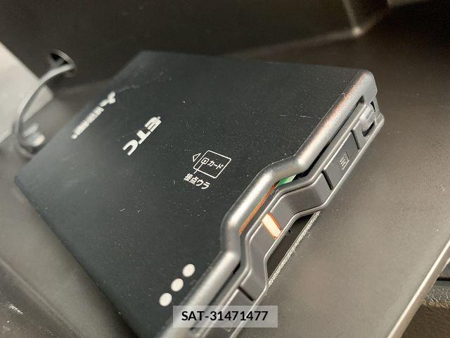 Suzuki ESCUDO 2022-09 8317436-22