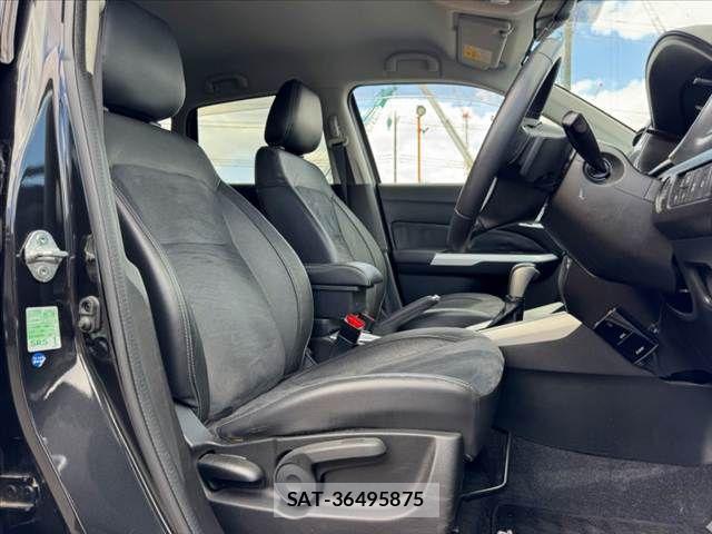 Suzuki ESCUDO 2015-11 8355696-15