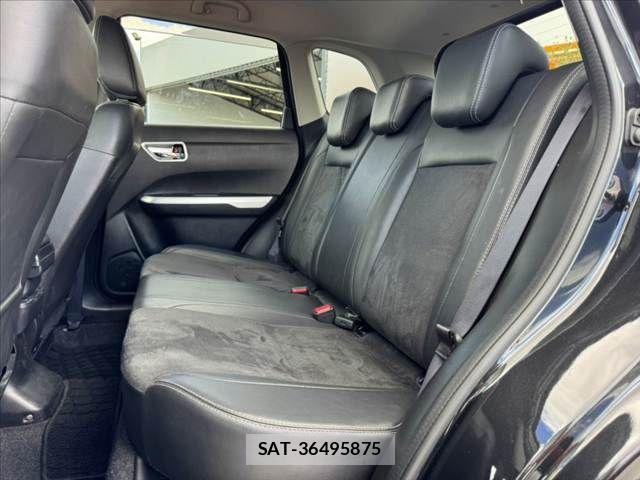 Suzuki ESCUDO 2015-11 8355696-17