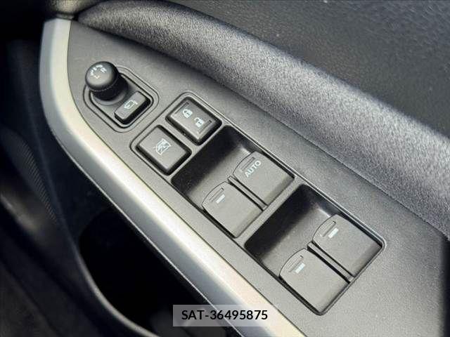Suzuki ESCUDO 2015-11 8355696-28