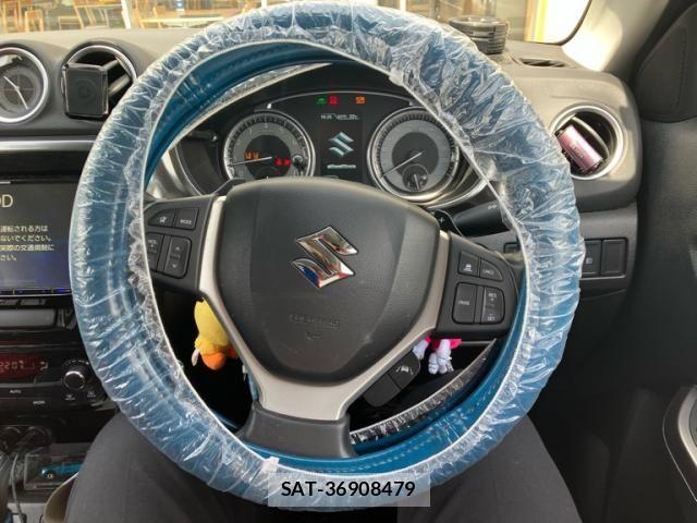Suzuki ESCUDO 2022-05 8369089-16