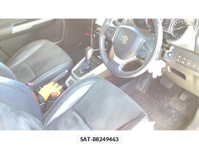 Suzuki ESCUDO 2016-11 8415226-20