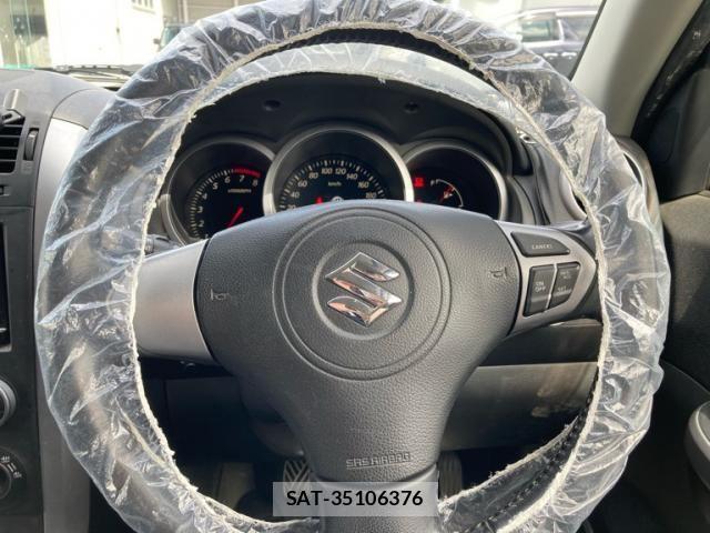 Suzuki ESCUDO 2015-07 8415224-16