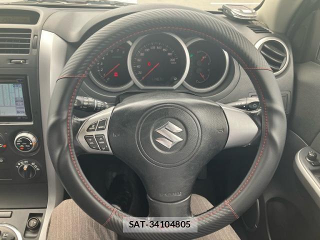 Suzuki ESCUDO 2005-12 8746156-11