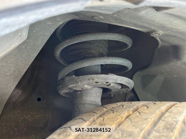 Suzuki ESCUDO 2017-07 8782214-19
