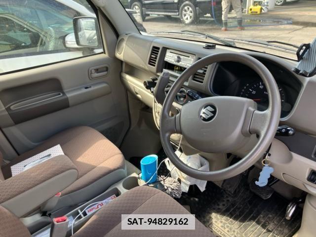 Suzuki EVERY 2011-11 4641188-10