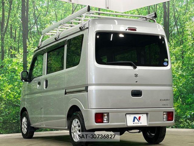Suzuki EVERY 2018-04 4641186-16