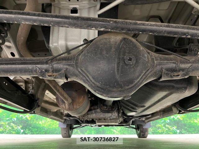 Suzuki EVERY 2018-04 4641186-18